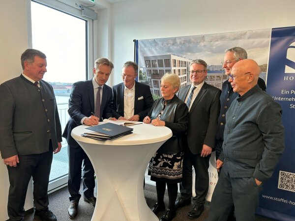 Unterzeichnung Mietvertraege In Straubing